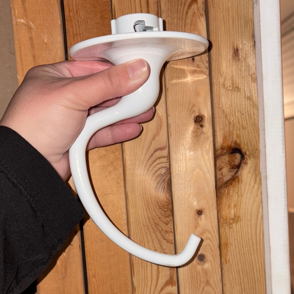 NWOT KitchenAid White Spiral Dough Hook Attachment